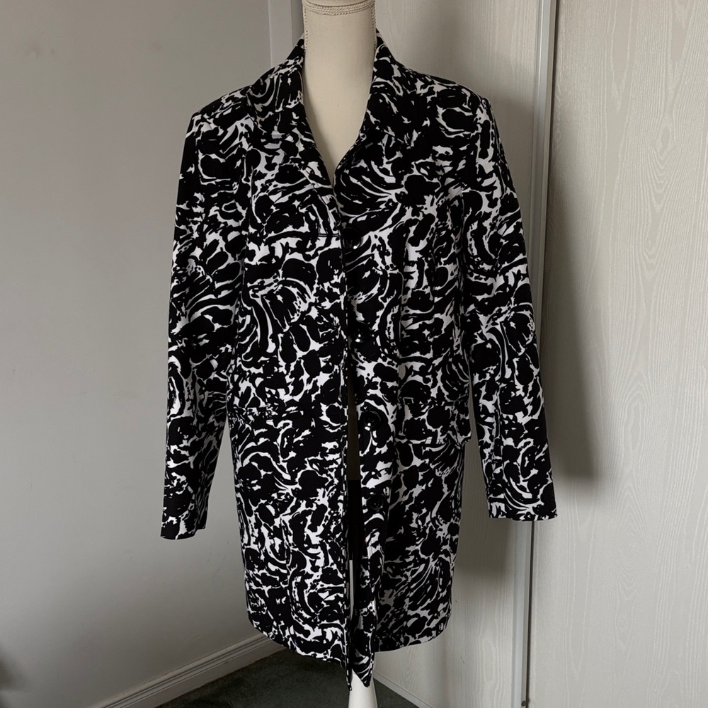 Black and White ladies spring/fall coat